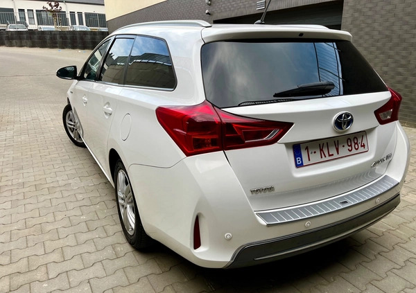 Toyota Auris cena 52900 przebieg: 144779, rok produkcji 2015 z Góra małe 529